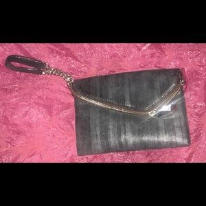 Henri Bendel Wristlet